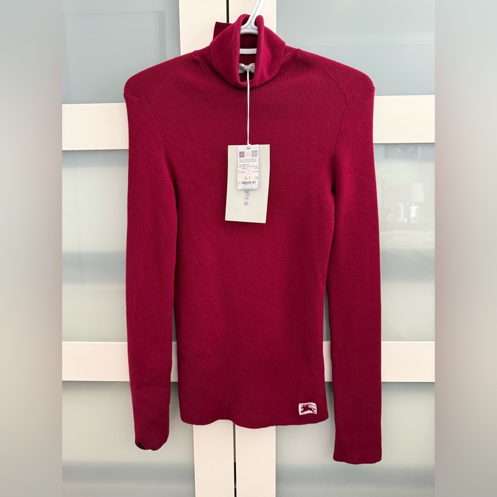 Burberry sweater